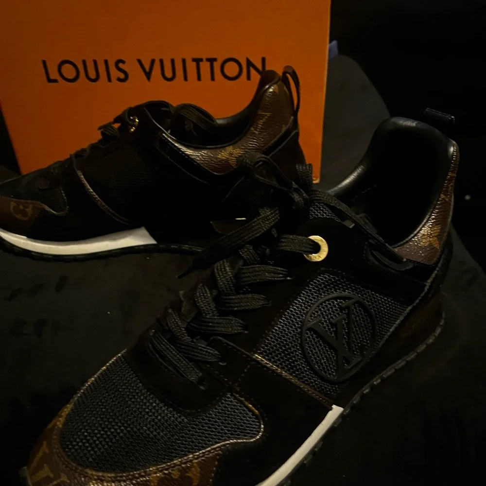 Louis Vuitton Black and Brown Monogram Sneakers - Picture 4 of 8